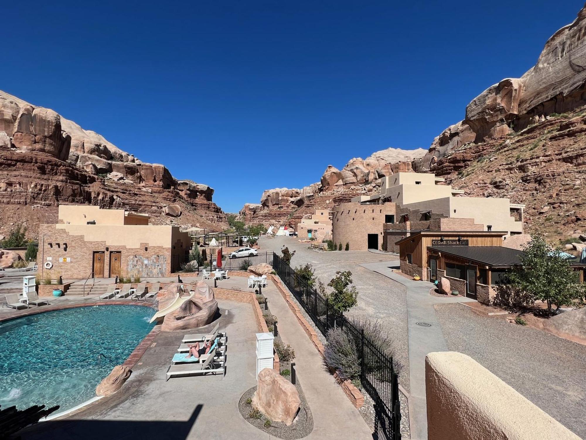 Dwellings Bluff